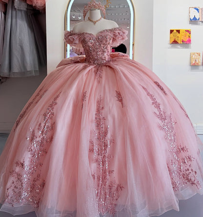 Gorgeous Princess Ball Gown Pink Quinceanera Dresses Tulle Appliqued Sweet 16 Party Gowns HE1051
