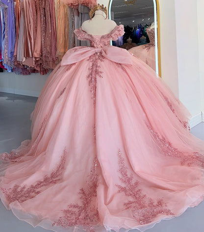 Gorgeous Princess Ball Gown Pink Quinceanera Dresses Tulle Appliqued Sweet 16 Party Gowns HE1051