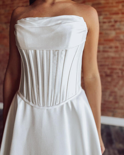 Sweetheart Corset Satin Wedding Dresses for Bride A Line Strapless Wedding Gowns HE1119