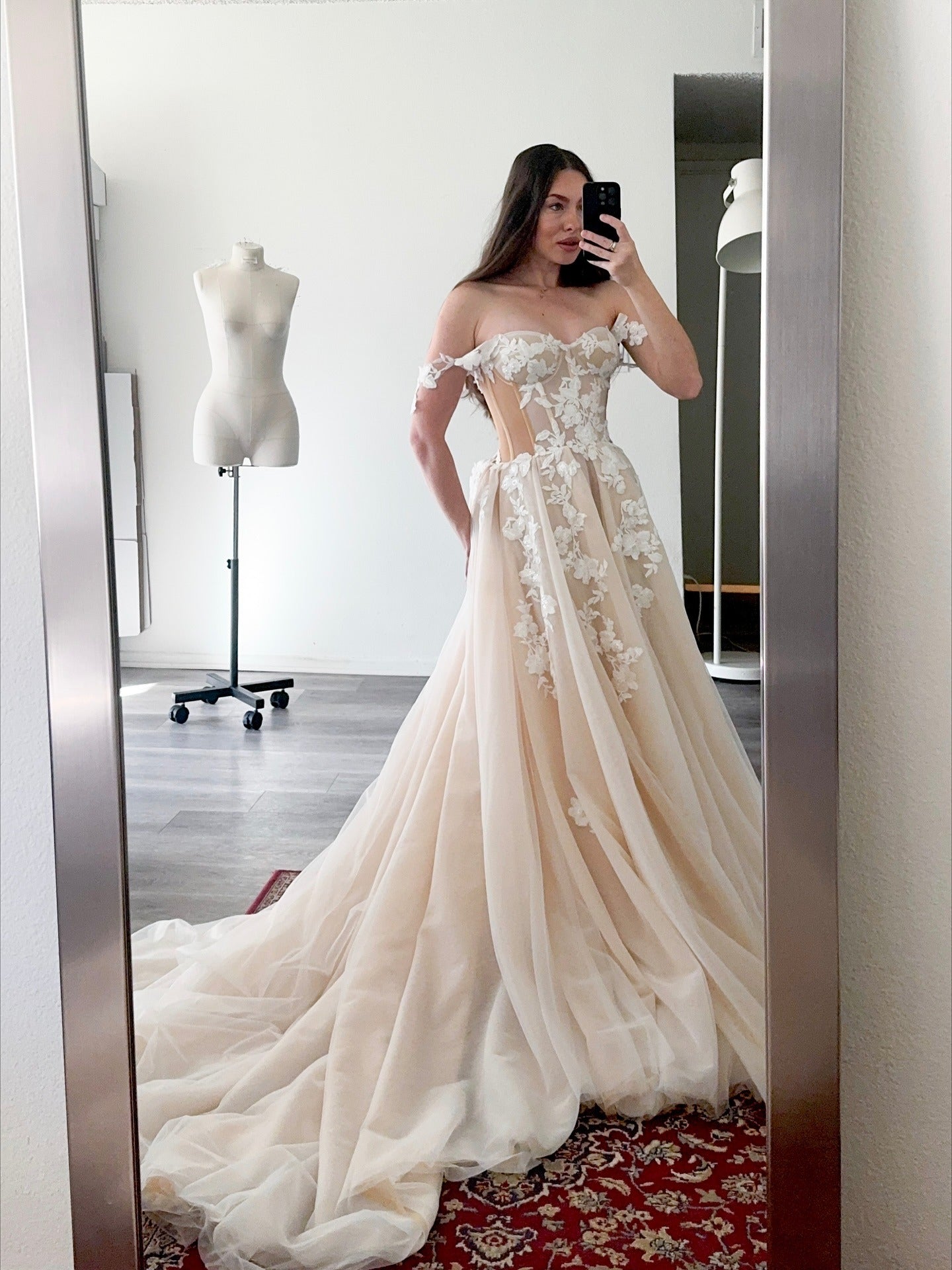 Off Shoulder A Line Champagne Wedding Gowns Tulle Boho Wedding Dress for Bride HE1107