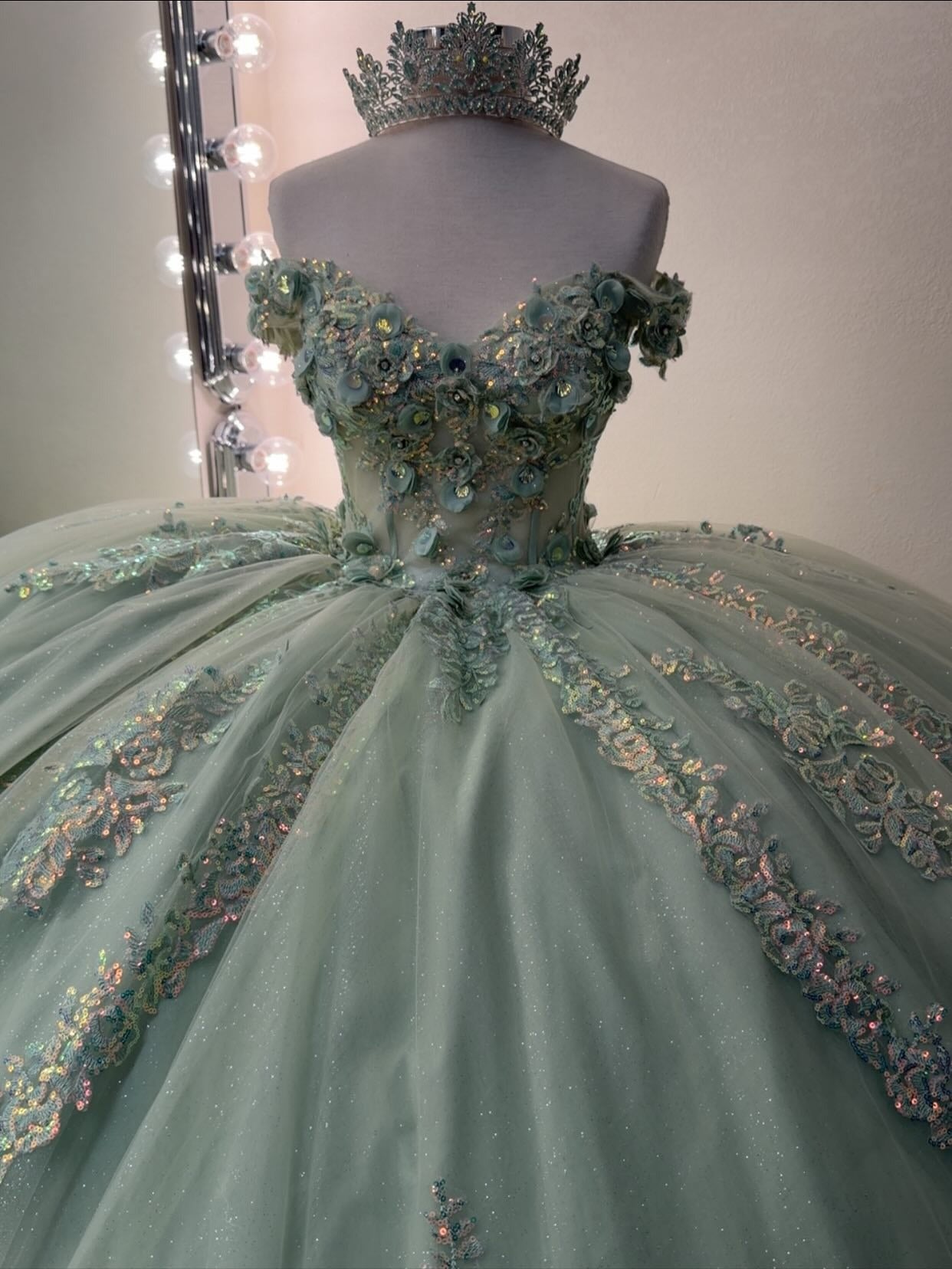 Princess Tulle 3d Flower Quinceanera Dresses Sweet 16 Ruffled Birthday Party Gowns for Women HE1076