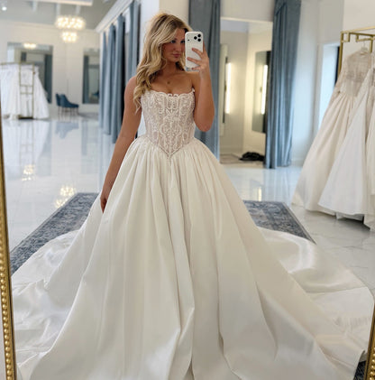 Strapless A Line Satin Wedding Dresses Sweetheart Corset Lace Bridal Wedding Gowns HE1102