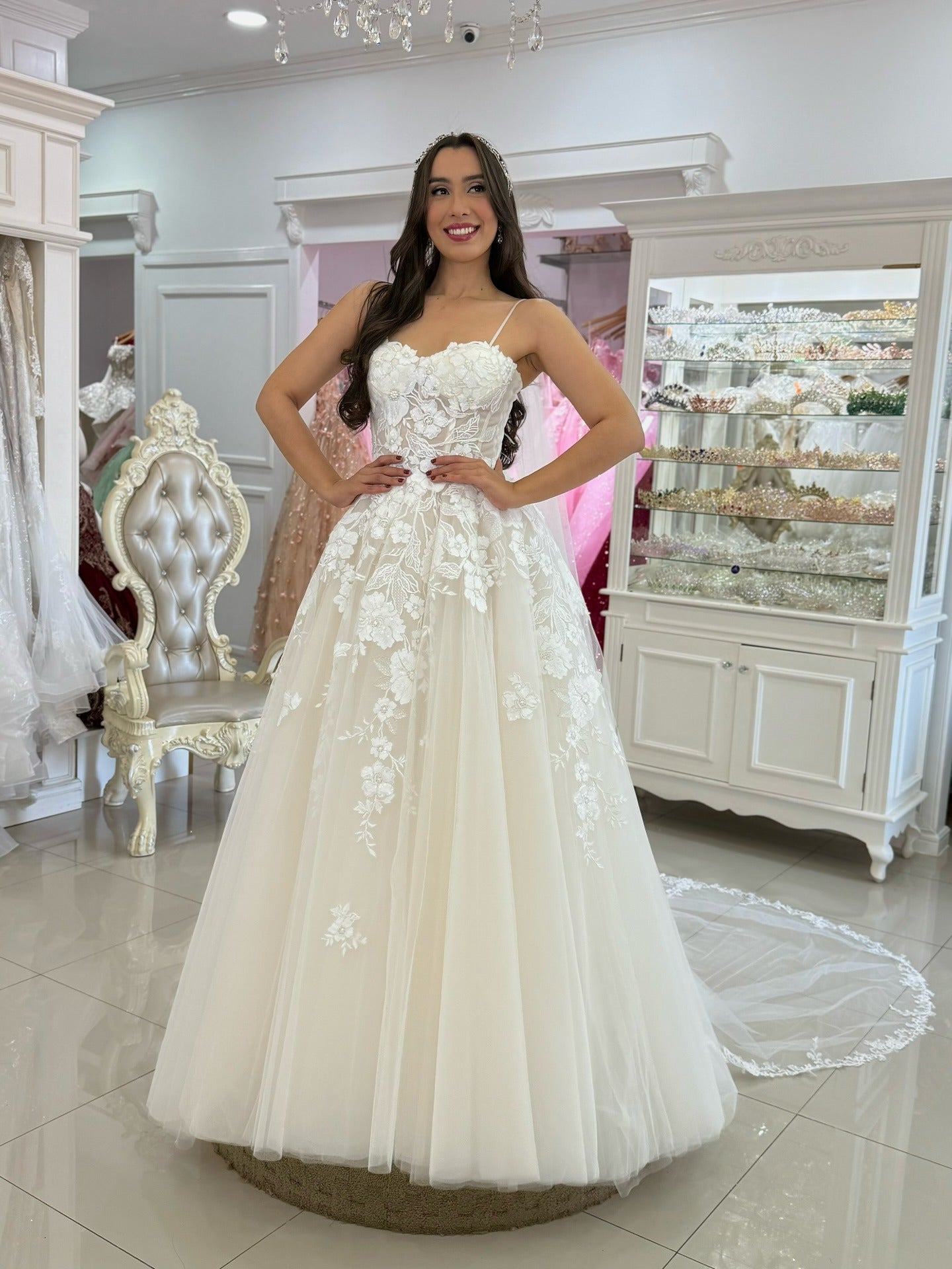 Sweetheart A Line Boho Wedding Dresses Tulle Appliqued Wedding Gowns for Bride HE1111