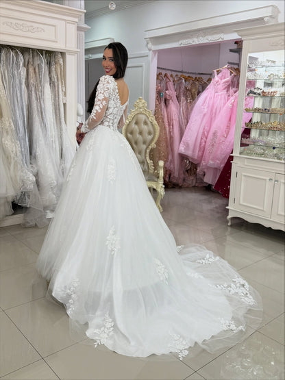 Women's Long Sleeves Tulle Wedding Dresses Lace Appliqued Bridal Gowns HE1109