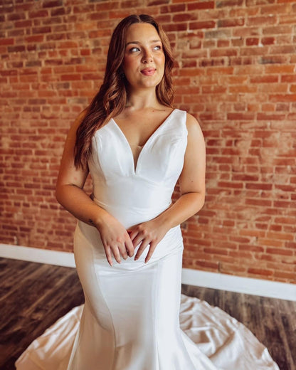 Mermaid V Neck Satin Wedding Dresses Boho Backless Wedding Gowns with Bowknot HE1116