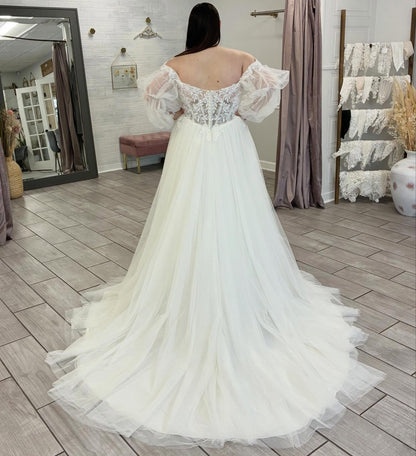 A Line Plus Size Tulle Lace Boho Wedding Dresses Long Sleeves Bridal Wedding Gowns HE1446