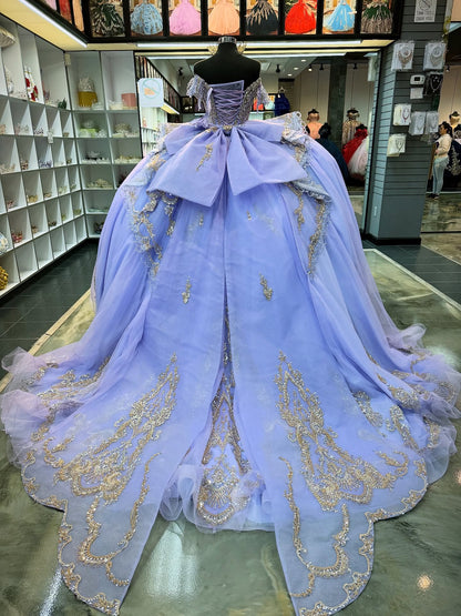 Off Shoulder Lace Appliqued Beaded Princess Lilac Quinceanera Dresses for Sweet 15 HE1568