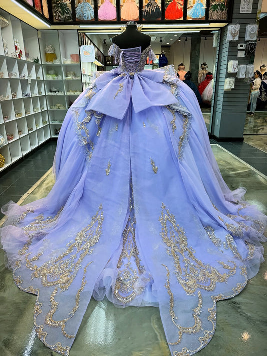 Off Shoulder Lace Appliqued Beaded Princess Lilac Quinceanera Dresses for Sweet 15 HE1568