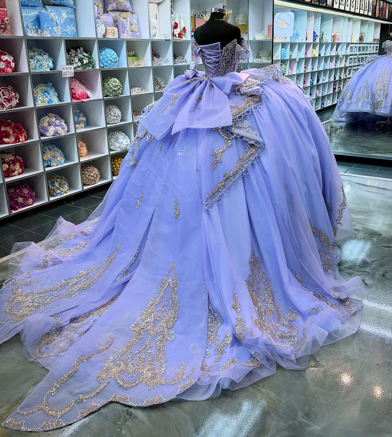Off Shoulder Lace Appliqued Beaded Princess Lilac Quinceanera Dresses for Sweet 15 HE1568
