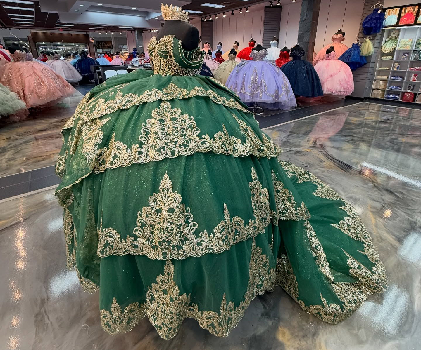 Tulle Lace Appliqued Beaded Green Sweet 16 Ruffled Quinceanera Dresses HE1566