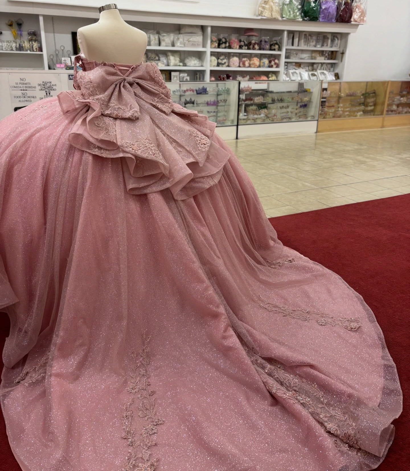 Gorgeous Tulle Lace Appliqued Quinceanera Dresses Off Shoulder Party Gown for Sweet 16 HE1389