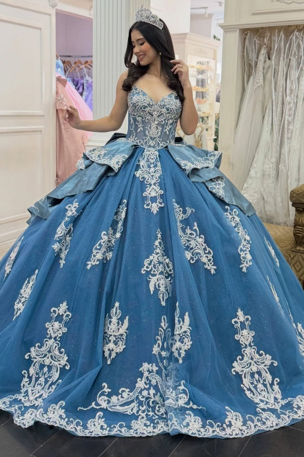 Glittery Tulle Appliqued Quinceanera Dresses V Neck Elegant Sweet 16 Party Gowns HE1401