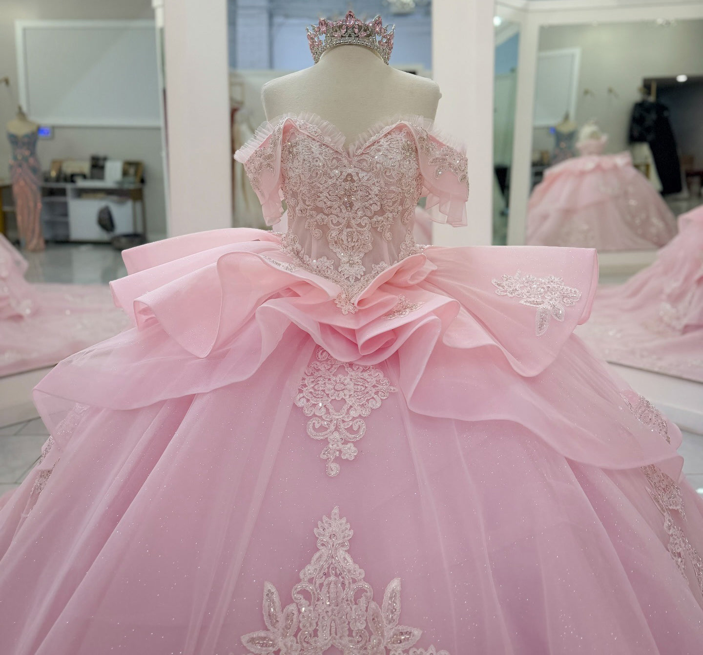 Ball Gown Lace Appliqued Pink Quinceanera Dresses Sweet 15 Off Shoulder Party Gown HE1397