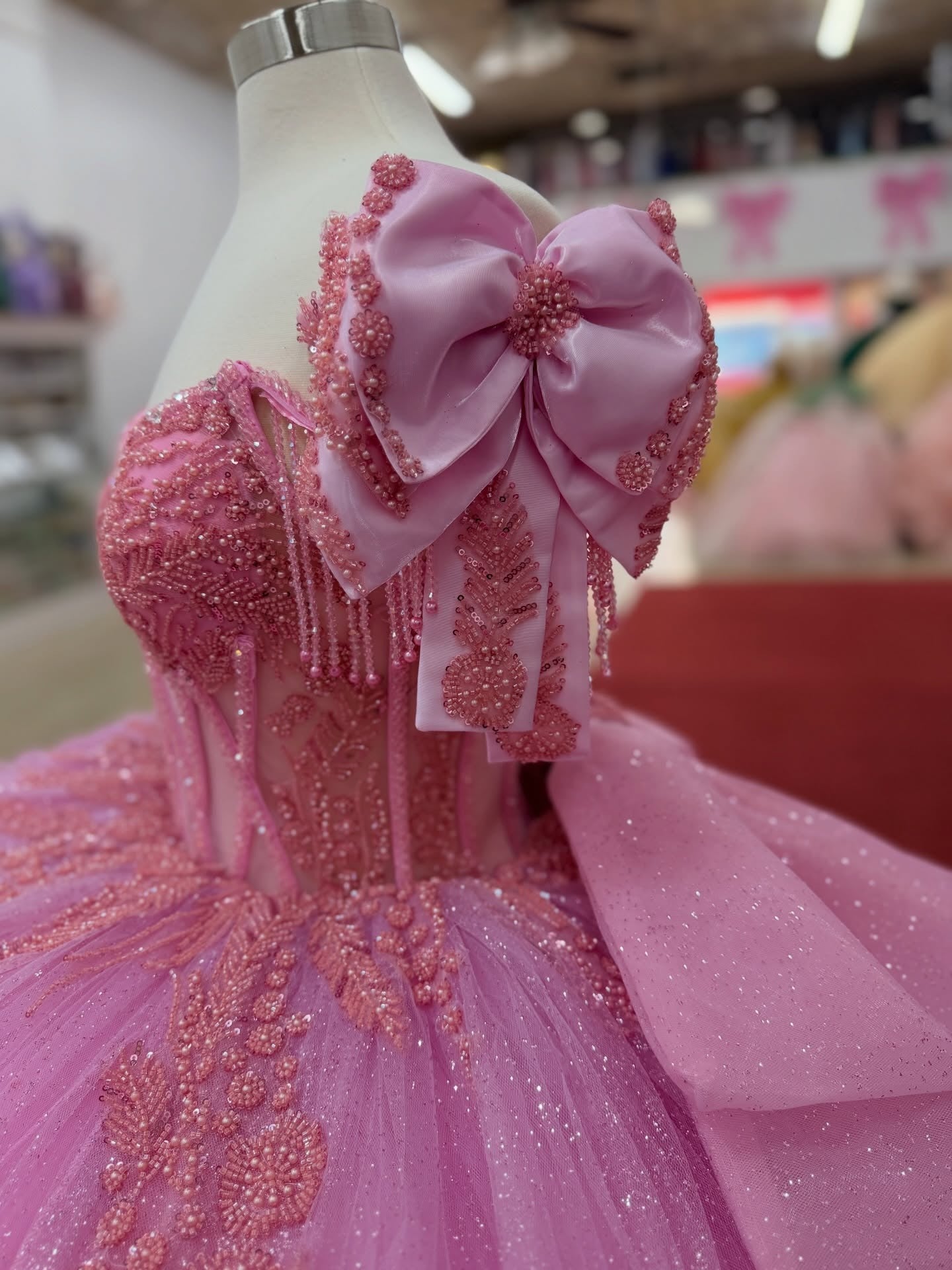 Glittery Tulle Crystal Beaded Pink Quinceanera Dresses Sweet 15 Party Gowns with Bowknot HE1409