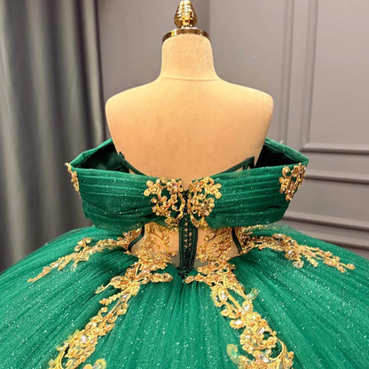 Tulle Appliqued Green Quinceanera Dresses Tiered Sweet 16 Party Gowns HE1456
