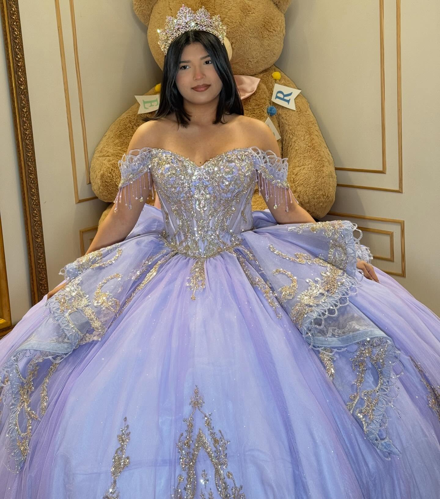 Lace Crystal Beaded Off Shoulder Princess Lilac Quinceanera Dress for Sweet 16 HE1589