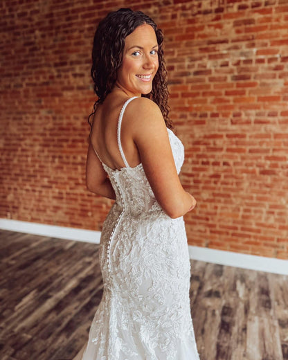 Boho Mermaid Lace Appliqued Wedding Dresses Tulle Bridal Gowns for Women HE1567