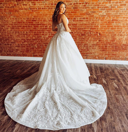 A Line Strapless Beach Lace Appliqued Wedding Dresses Plus Size Bridal Gown HE1563