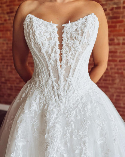 A Line Strapless Beach Lace Appliqued Wedding Dresses Plus Size Bridal Gown HE1563