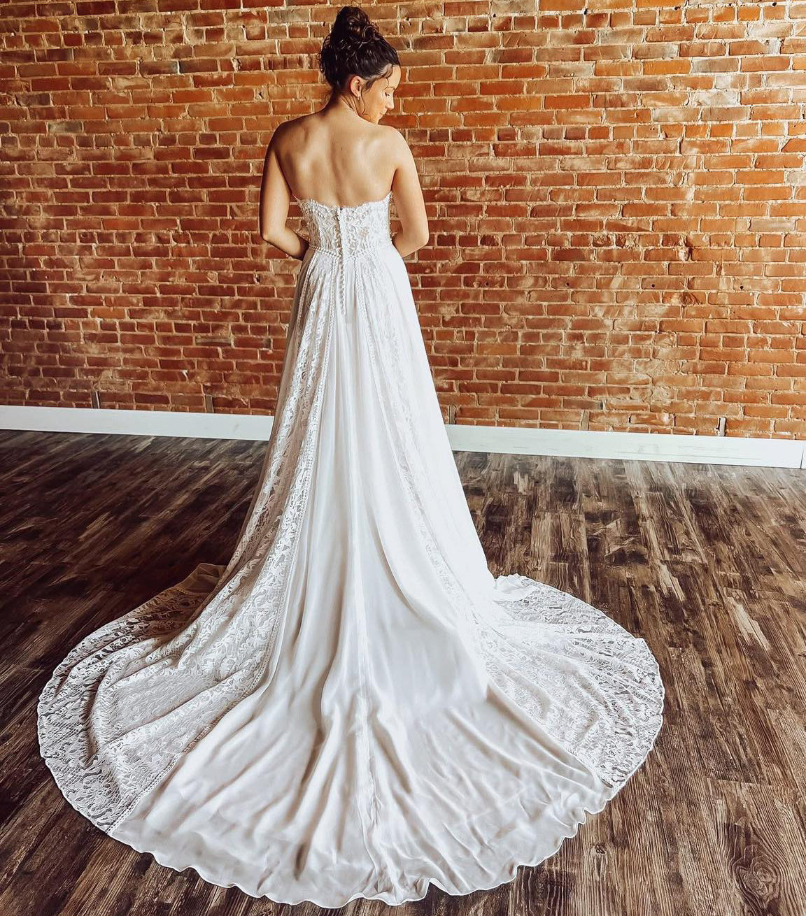 A Line Chiffon Lace Beach Bridal Wedding Dresses Sweetheart Boho Wedding Gown HE1564