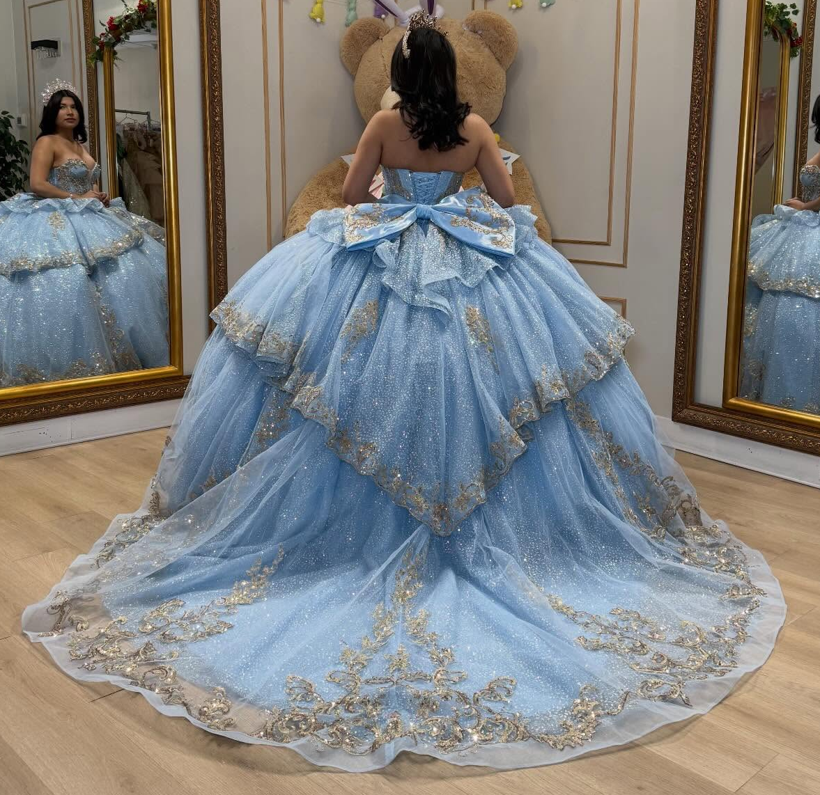 Sweetheart Glittery Tulle Lace Appliqued Blue Sweet 16 Quinceanera Dress with Ruffled HE1583