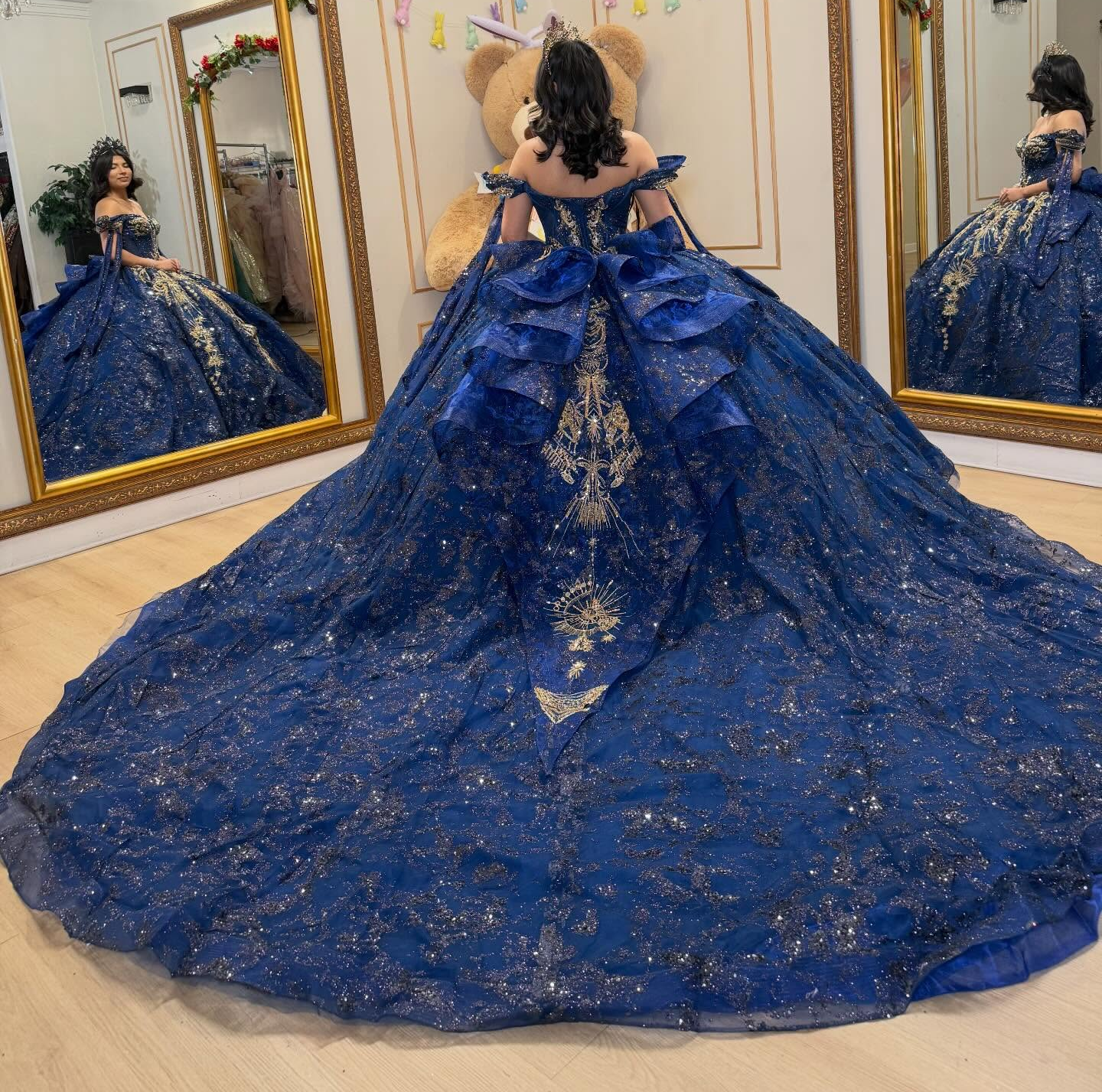 Luxury Crystal Lace Beaded Off Shoulder Sweet 16 Blue Quinceanera Dresses HE1581