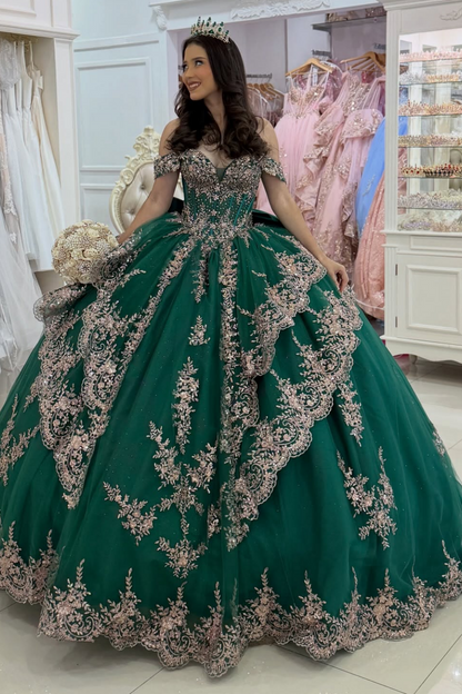 Off Shoulder Green Quinceanera Dresses Sweet 16 Luxury Lace Appliqued Party Gown HE1820