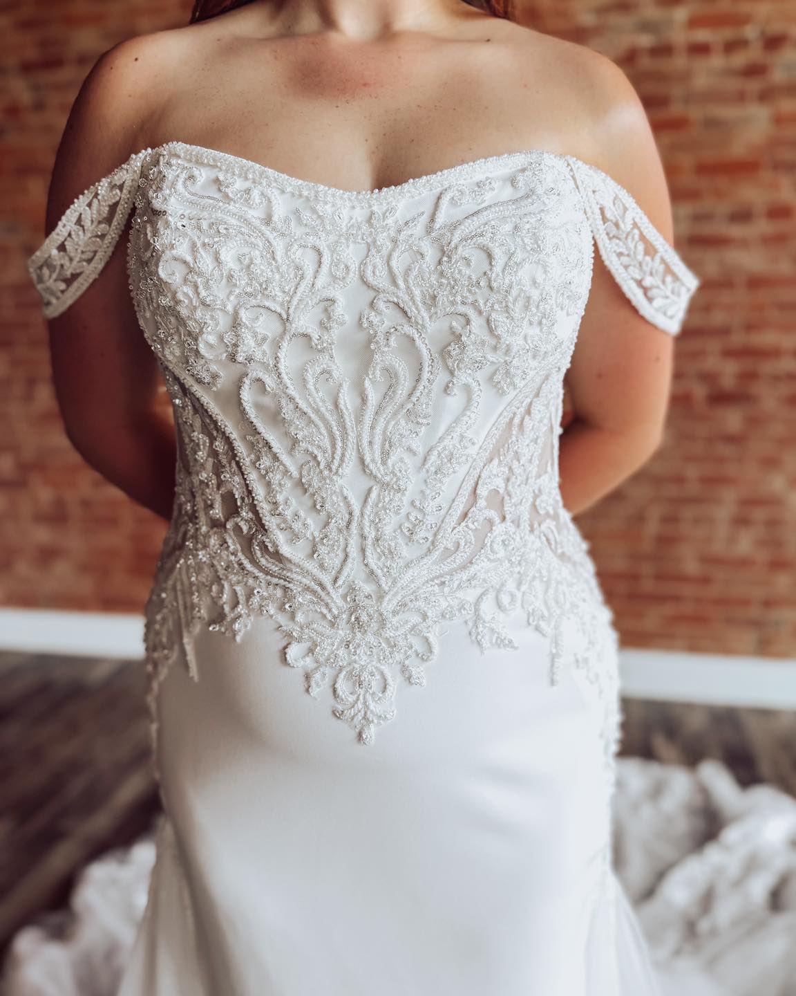 Off Shoulder Mermaid Tulle Lace Appliqued Boho Wedding Dresses for Women HE1561