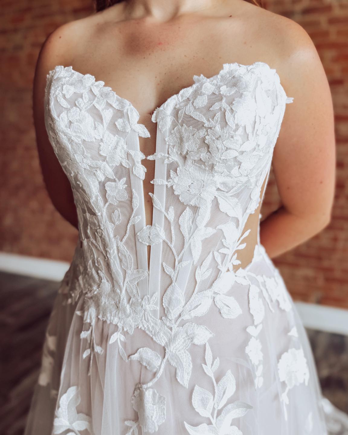 Sweetheart A Line Lace Appliqued Beach Wedding Dresses Strapless Boho Hebebridal Sweetheart A Line Lace Appliqued Beach Wedding Dresses Strapless Boho Hebebridal