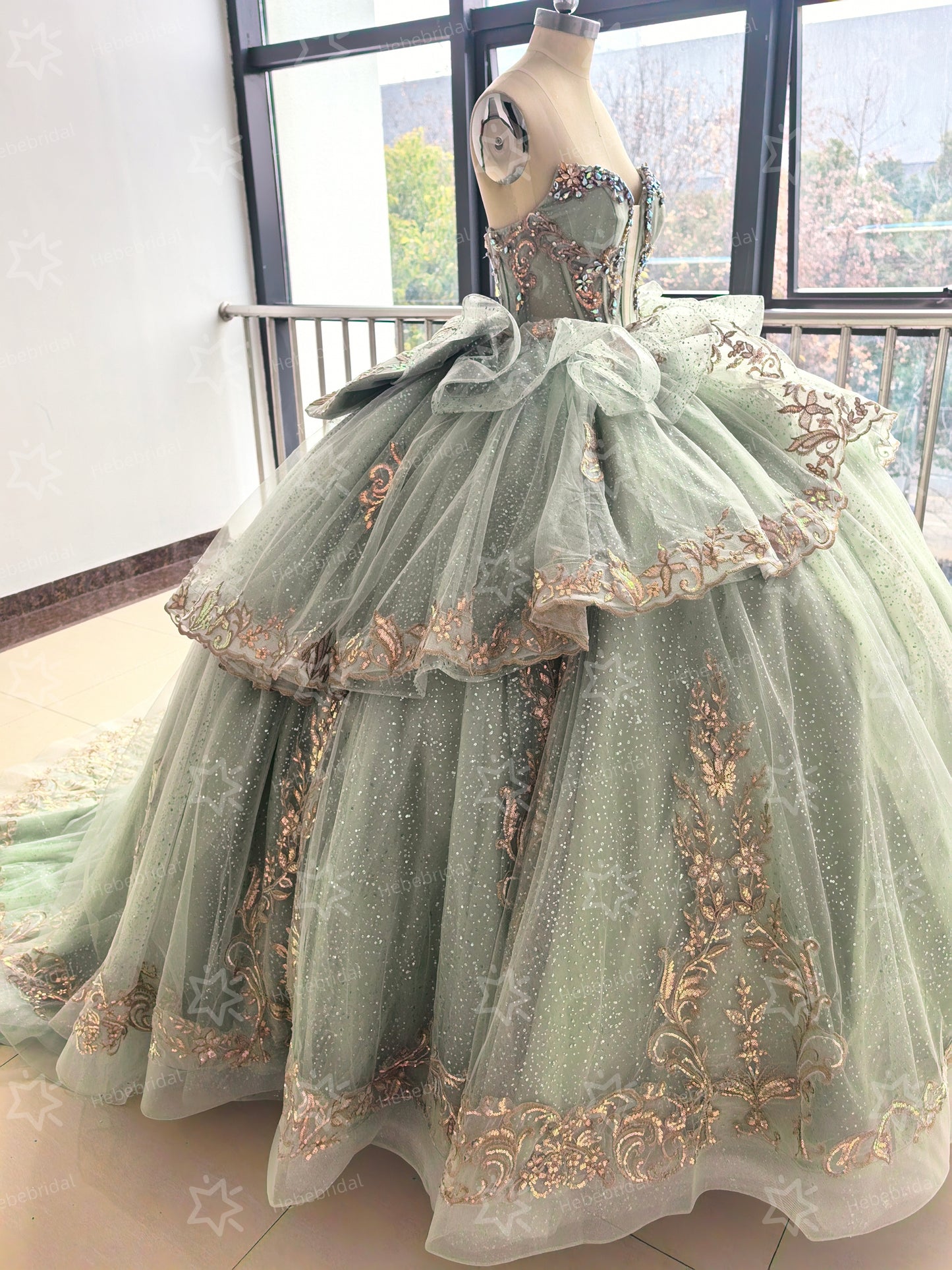 Sweetheart Ball Gown Sage Quinceanera Dresses Tulle Tiered Appliqued Party Gown HE1441