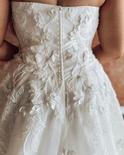 A Line Plus Size Tulle Lace Boho Wedding Dresses Strapless Bridal Wedding Gown HE1569