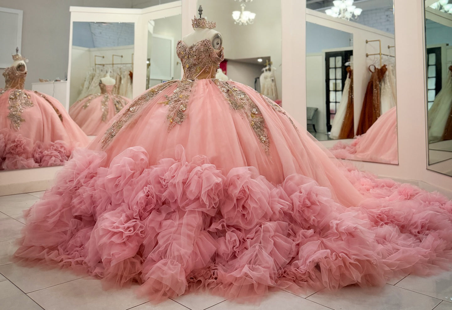 Princess Ball Gown Pink Tulle Lace Appliqued Ruffled Quinceanera Dresses HE1555