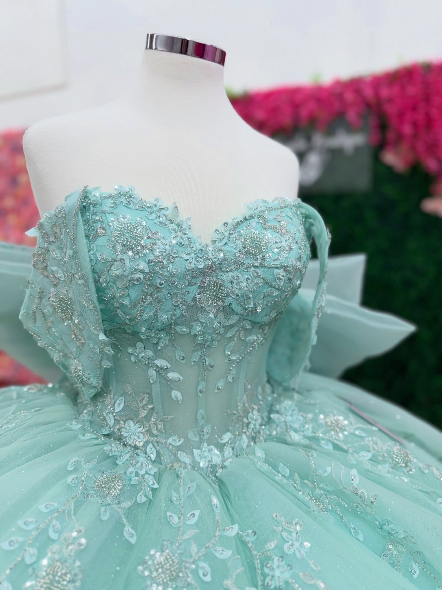 Glittery Tulle Lace Appliqued Beaded Green Quinceanera Dress for Sweet 16 HE1553
