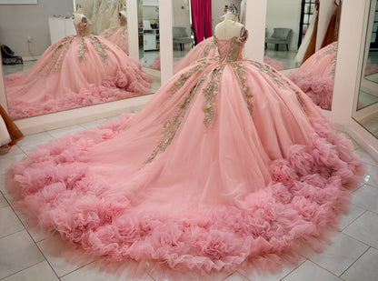 Princess Ball Gown Pink Tulle Lace Appliqued Ruffled Quinceanera Dresses HE1555