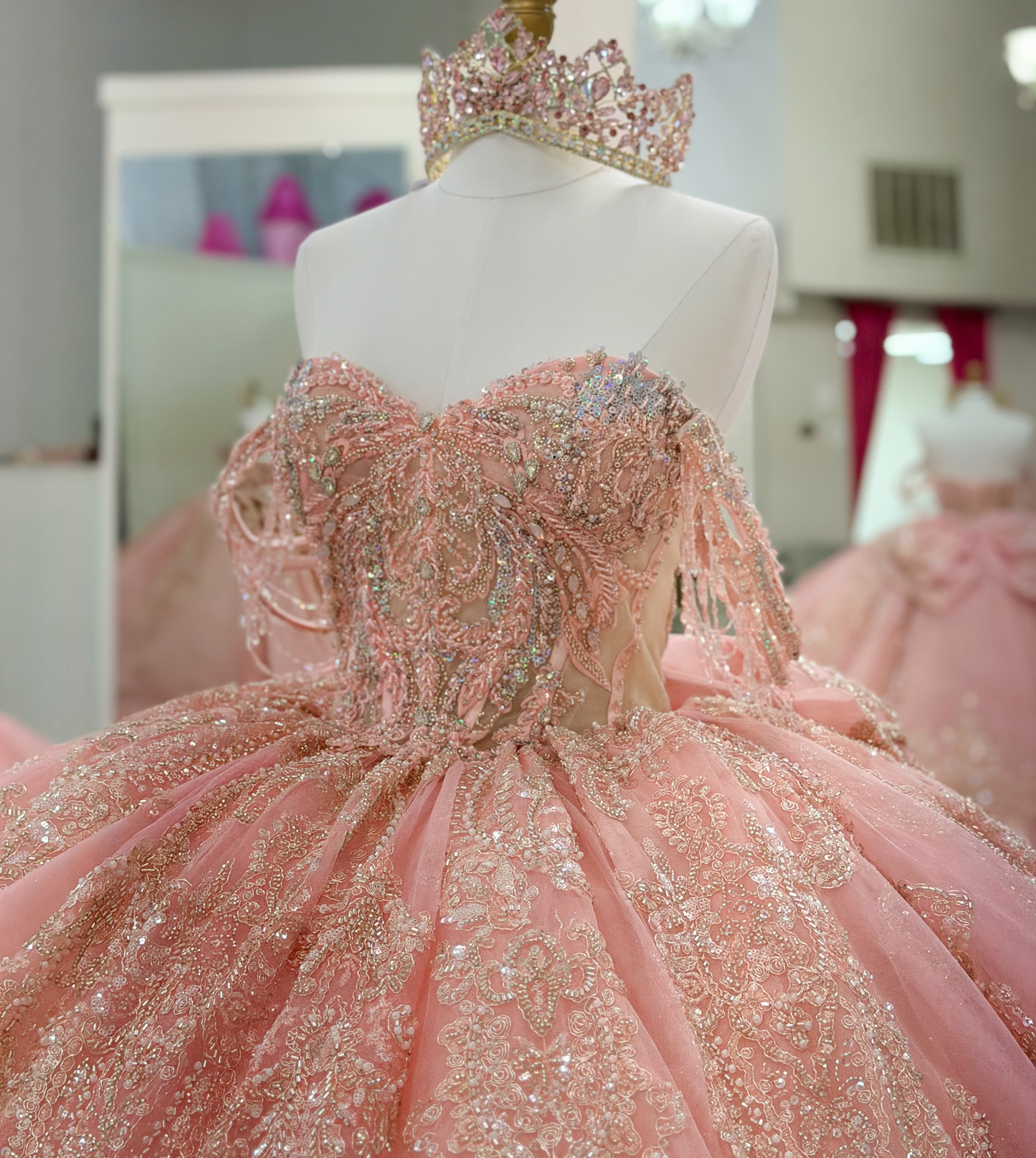 Tulle Lace Appliqued Pink Off Shoulder Sweet 16 Quinceanera Dresses with Tiered HE1607