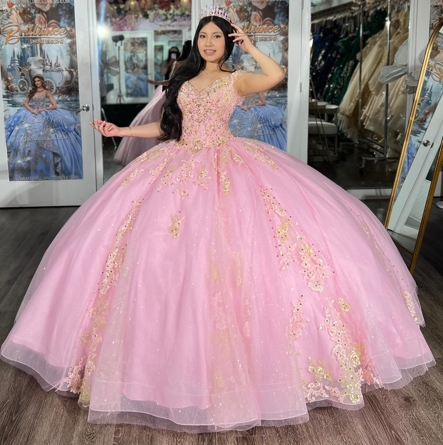 Princess Ball Gown Pink Lace Appliqued Tulle Quinceanera Dresses for Sweet 15 HE1562