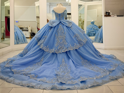 Ball Gown Princess Lace Crystal Beaded Blue Quinceanera Dresses with Ruffled HE1571