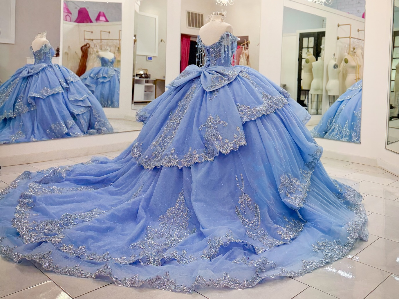 Ball Gown Princess Lace Crystal Beaded Blue Quinceanera Dresses with Ruffled HE1571