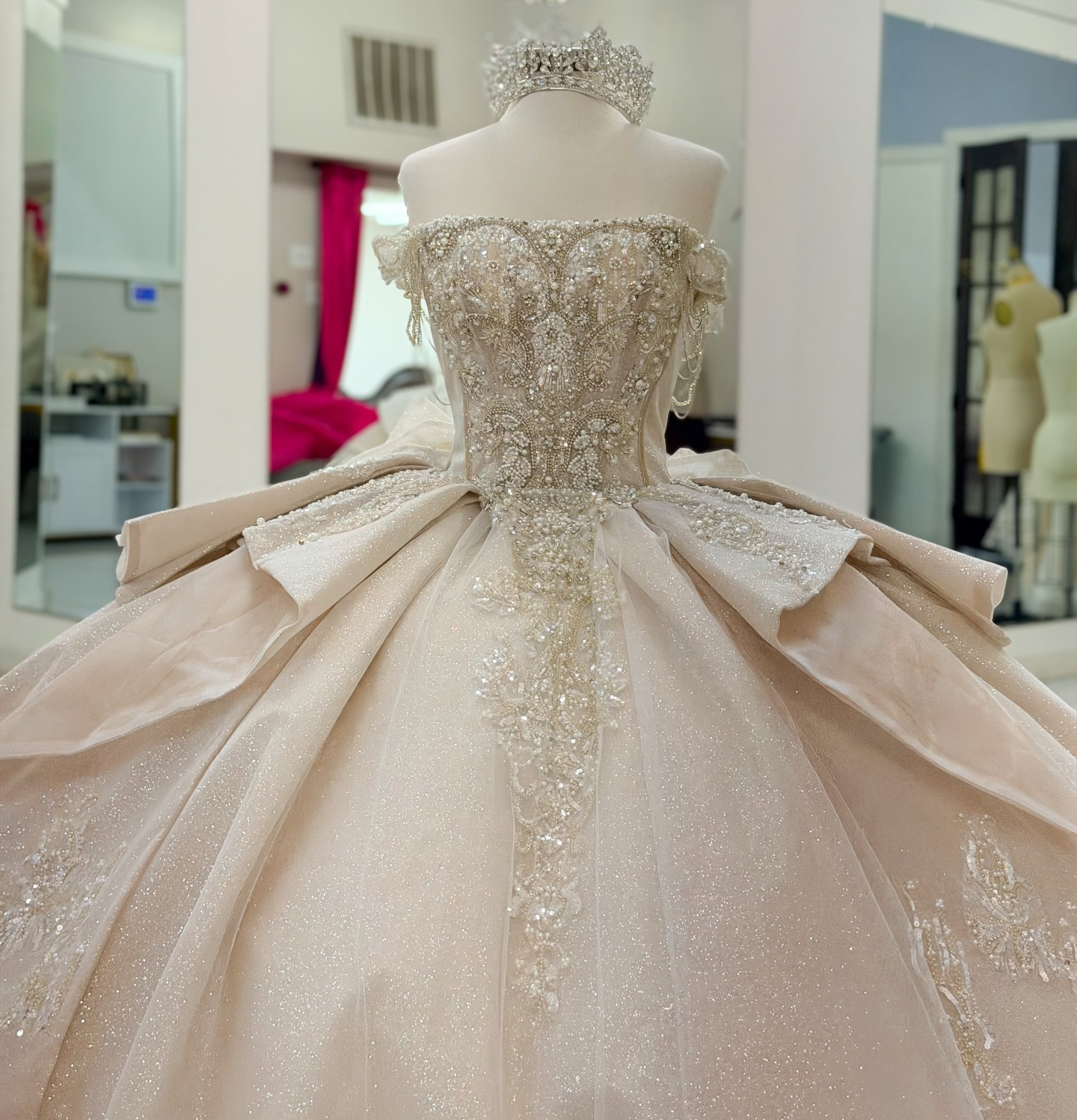 Glittery Tulle Crystal Beaded Off Shoulder Champagne Sweet 15 Quinceanera Dresses HE1569