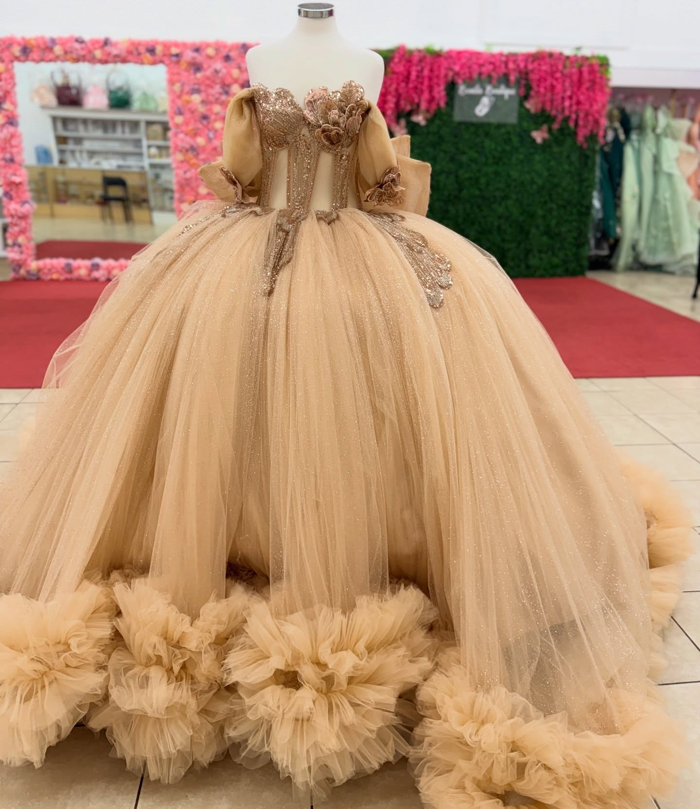 Glittery Tulle Lace Appliqued Champagne Quinceanera Dresses Sweet 16 Party Gown HE1556