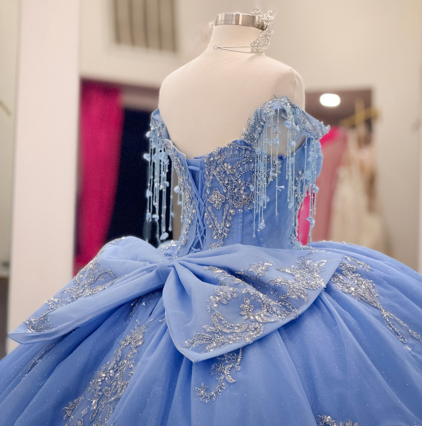 Ball Gown Princess Lace Crystal Beaded Blue Quinceanera Dresses with Ruffled HE1571
