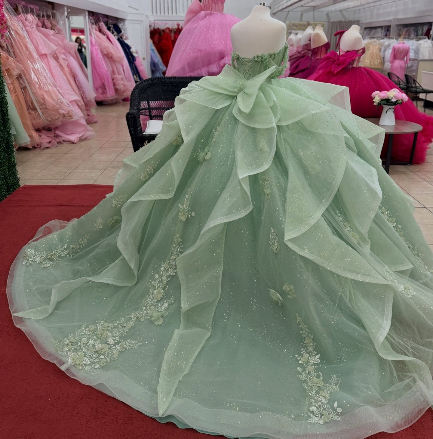 Off Shoulder Tulle Ruffled Green Quinceanera Dresses with Lace Appliqued HE1559