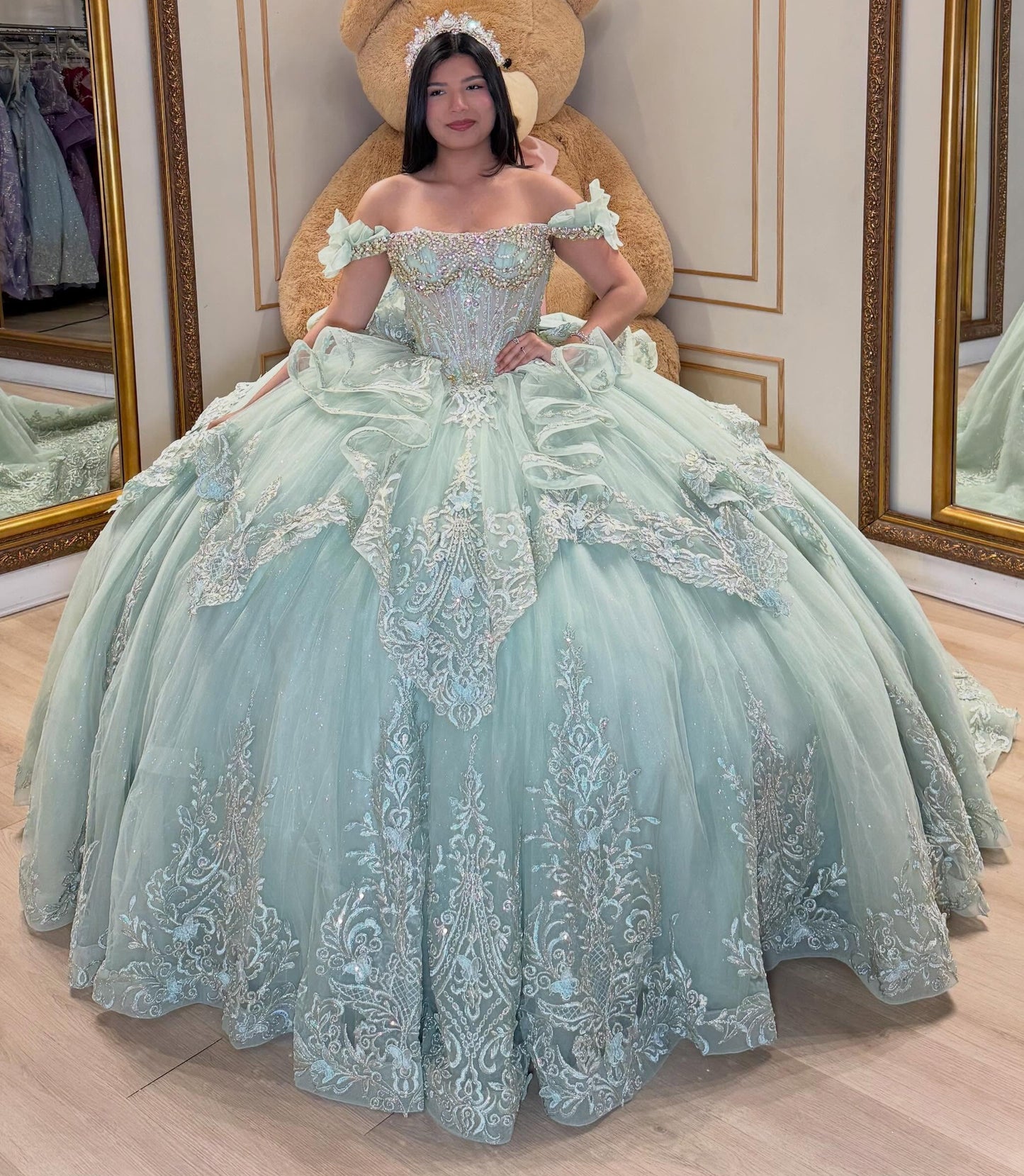 Off Shoulder Lace Appliqued Tulle Green Quinceanera Dresses for Sweet 16 Party HE1594