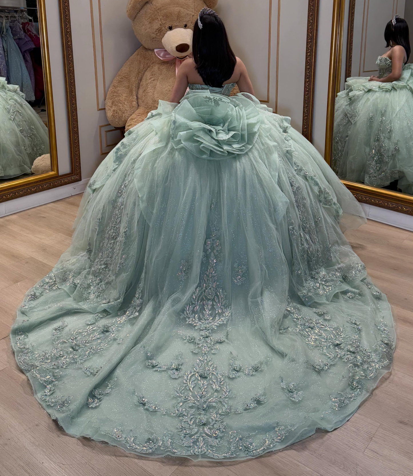 Glittery Tulle Sweetheart Lace Appliqued Green Quinceanera Dresses for Sweet 15 Party HE1595