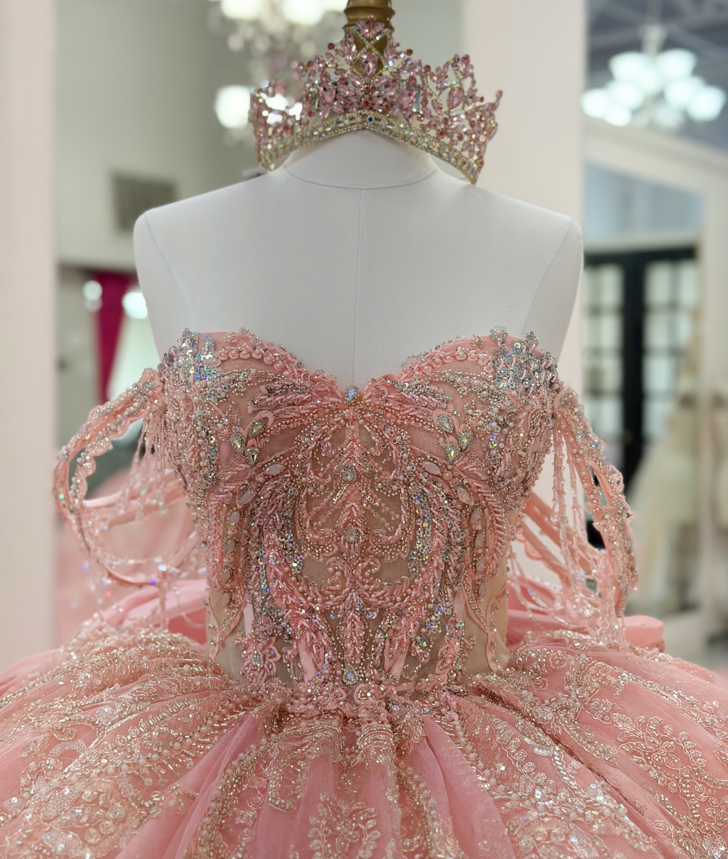 Tulle Lace Appliqued Pink Off Shoulder Sweet 16 Quinceanera Dresses with Tiered HE1607