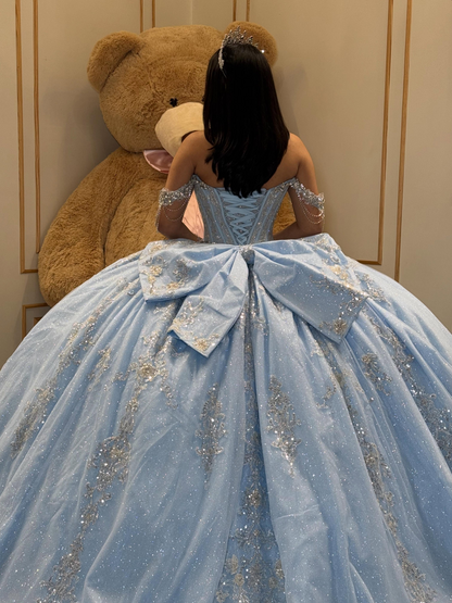 Ball Gown Lace Appliqued Blue Quinceanera Dresses Off Shoulder Sweet 16 Party Gowns HE1591