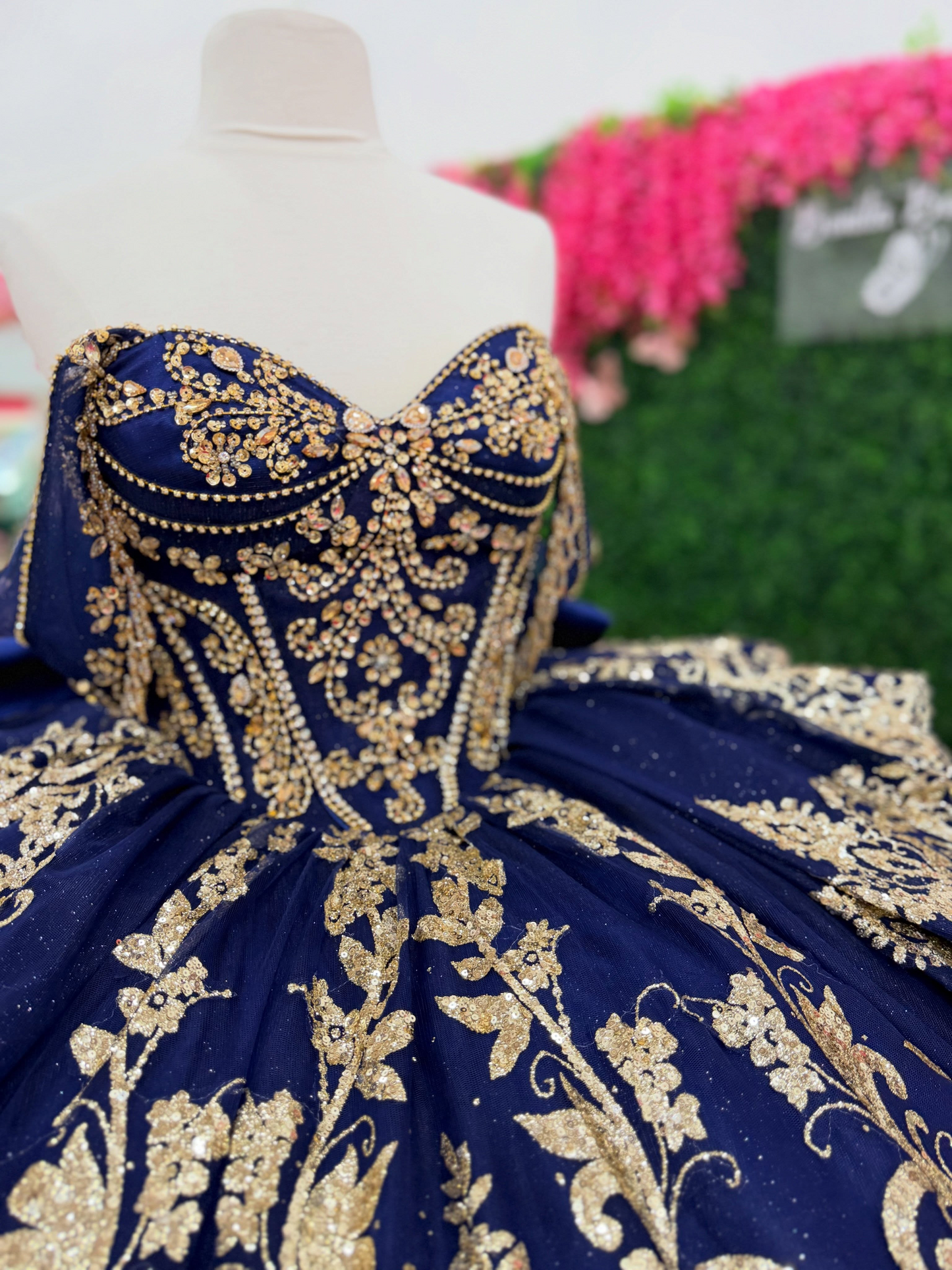 Tulle Lace Appliqued Crystal Luxury Blue Sweet 16 Quinceanera Dresses Birthday Gowns HE1610