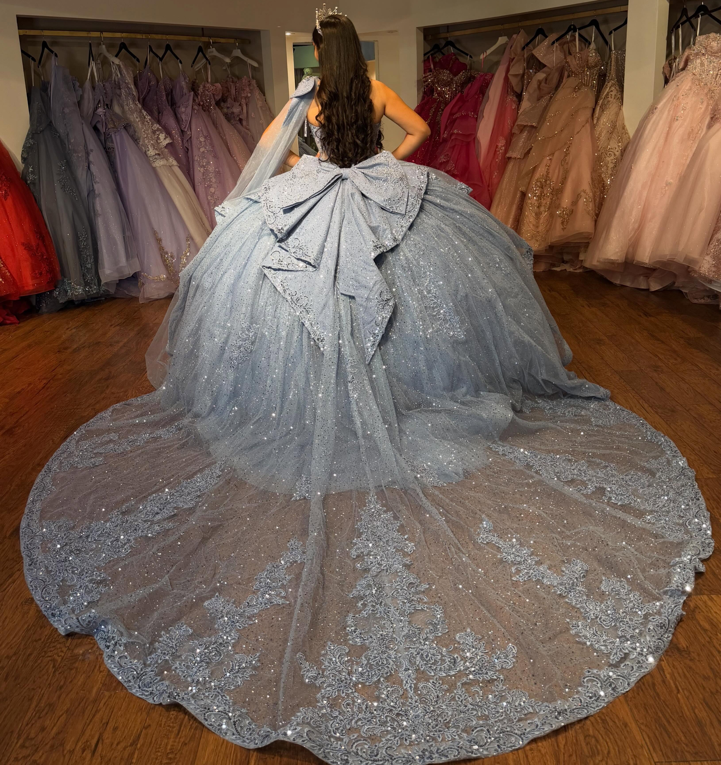 Glittery Tulle Lace Appliqued Sweetheart Blue Quinceanera Dresses with Tiered HE1616