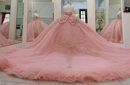 Tulle Lace Appliqued Pink Off Shoulder Sweet 16 Quinceanera Dresses with Tiered HE1607