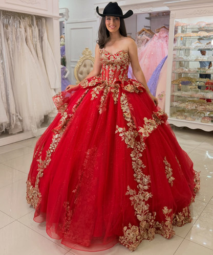 Sweetheart Ball Gown Lace Appliqued Red Quinceanera Dresses for Sweet 15 HE1665